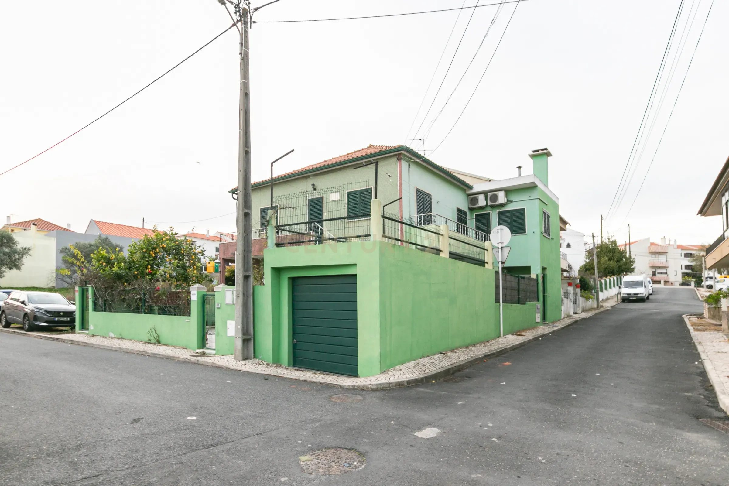 MORADIA BI-FAMILIAR - CATUJAL / LOURES - Image 46