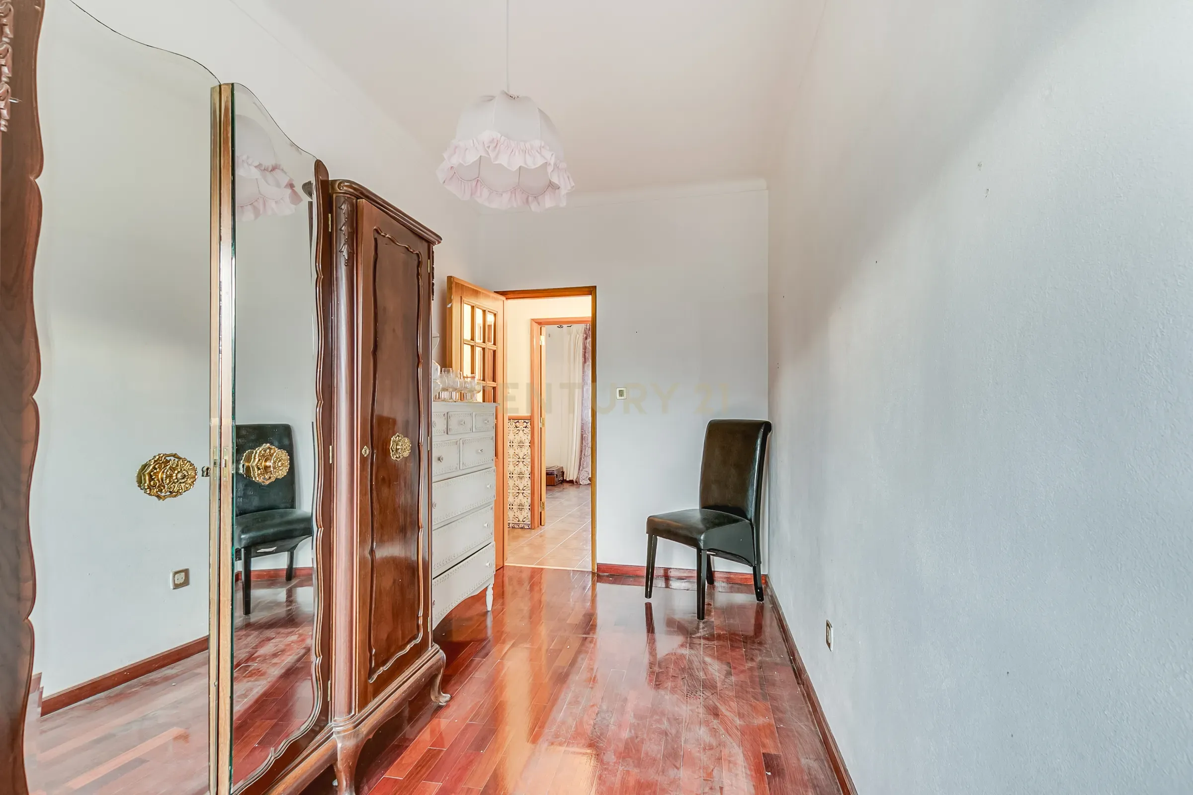 MORADIA BI-FAMILIAR - CATUJAL / LOURES - Image 27