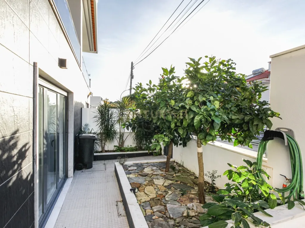 Oeiras Murganhal Moradia Contemporânea - Image 33