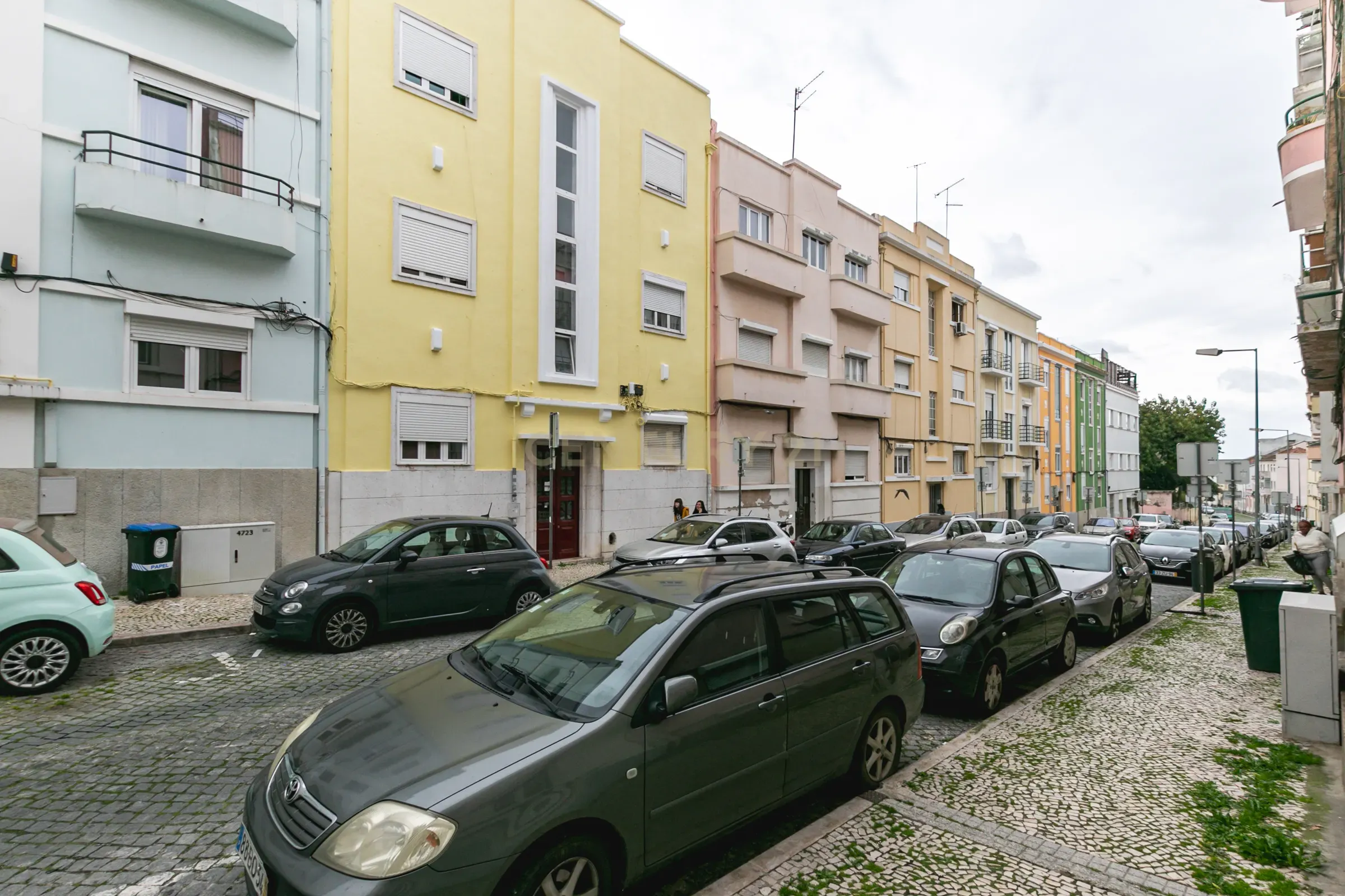 Descubra o charme e a sofisticação deste T2 na Penha de França - Image 33