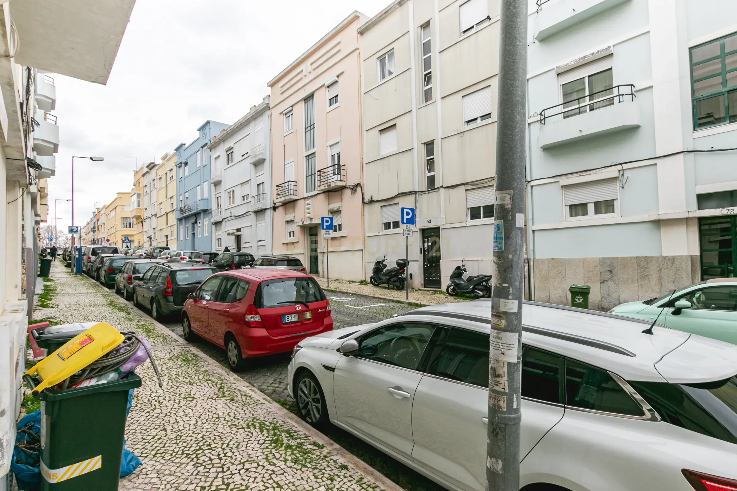 Descubra o charme e a sofisticação deste T2 na Penha de França - Image 31