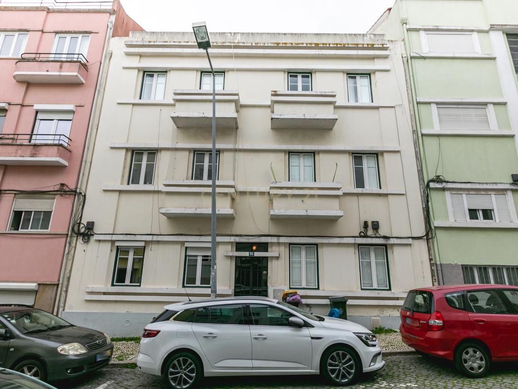 Descubra o charme e a sofisticação deste T2 na Penha de França  - Image 28