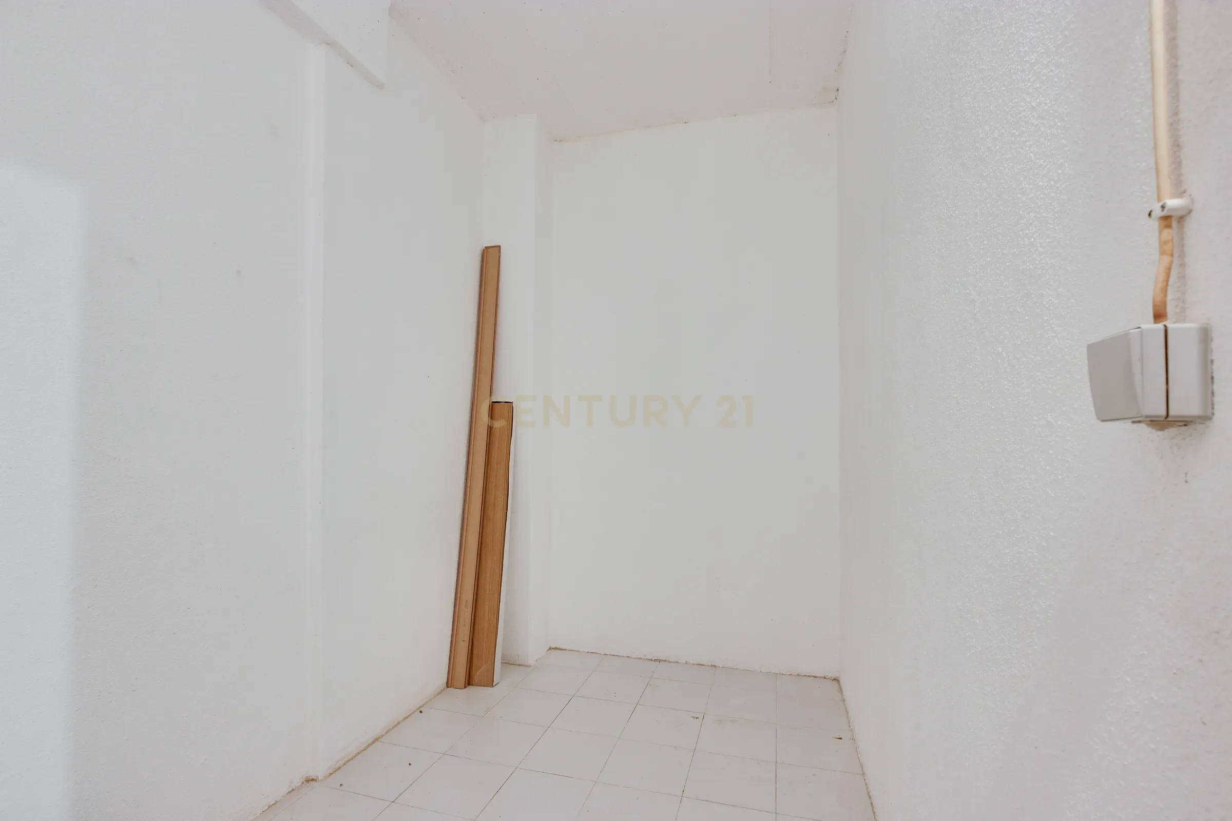 T3 Singular Massamá Norte - Image 21