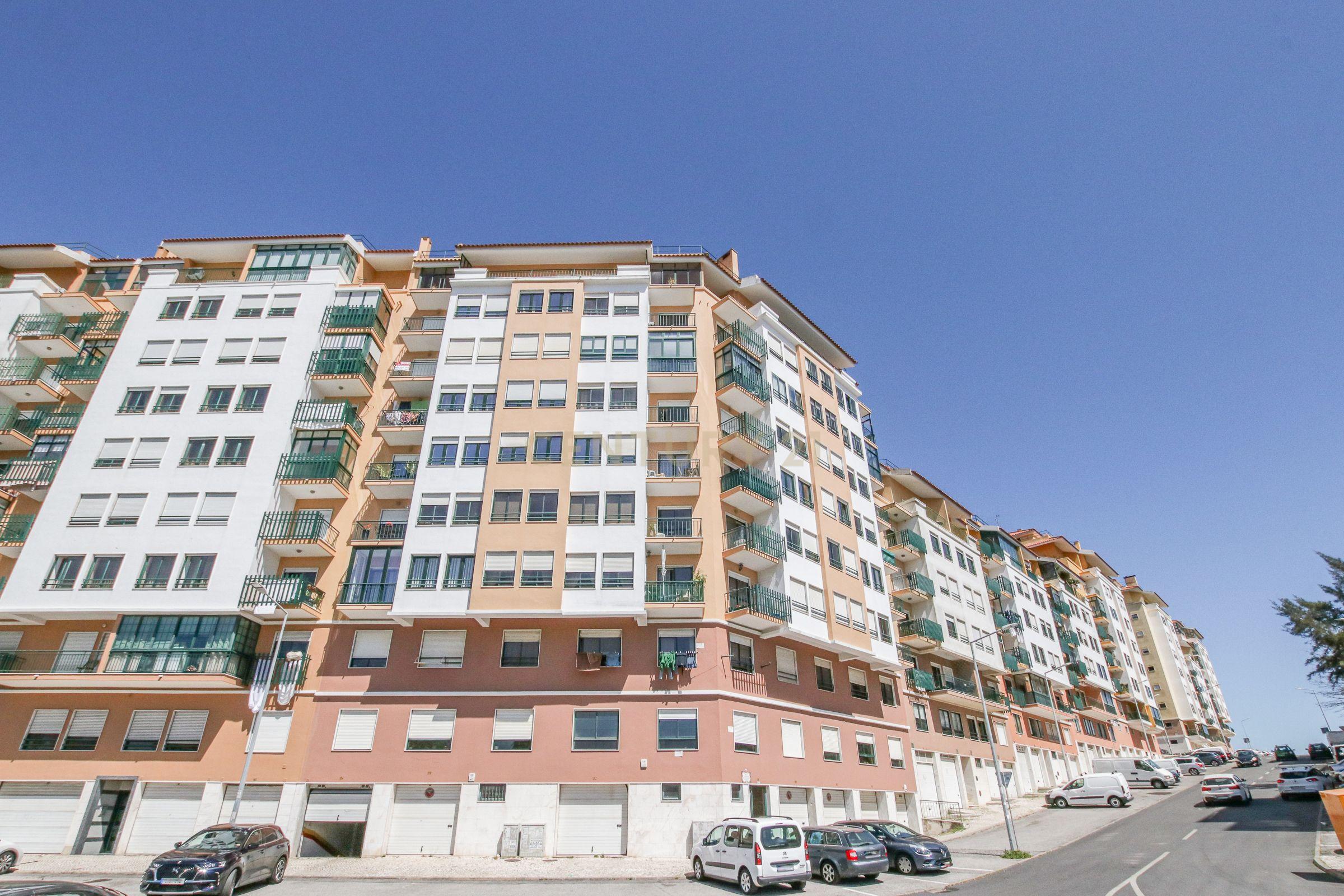 T3 Singular Massamá Norte - Image 30