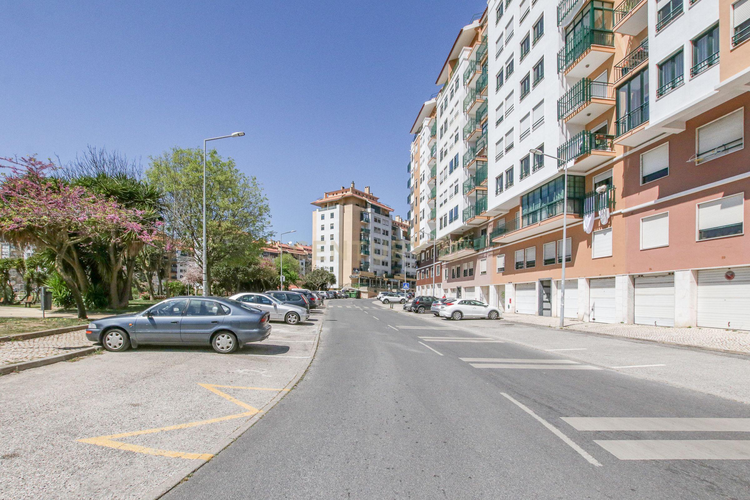 T3 Singular Massamá Norte - Image 33