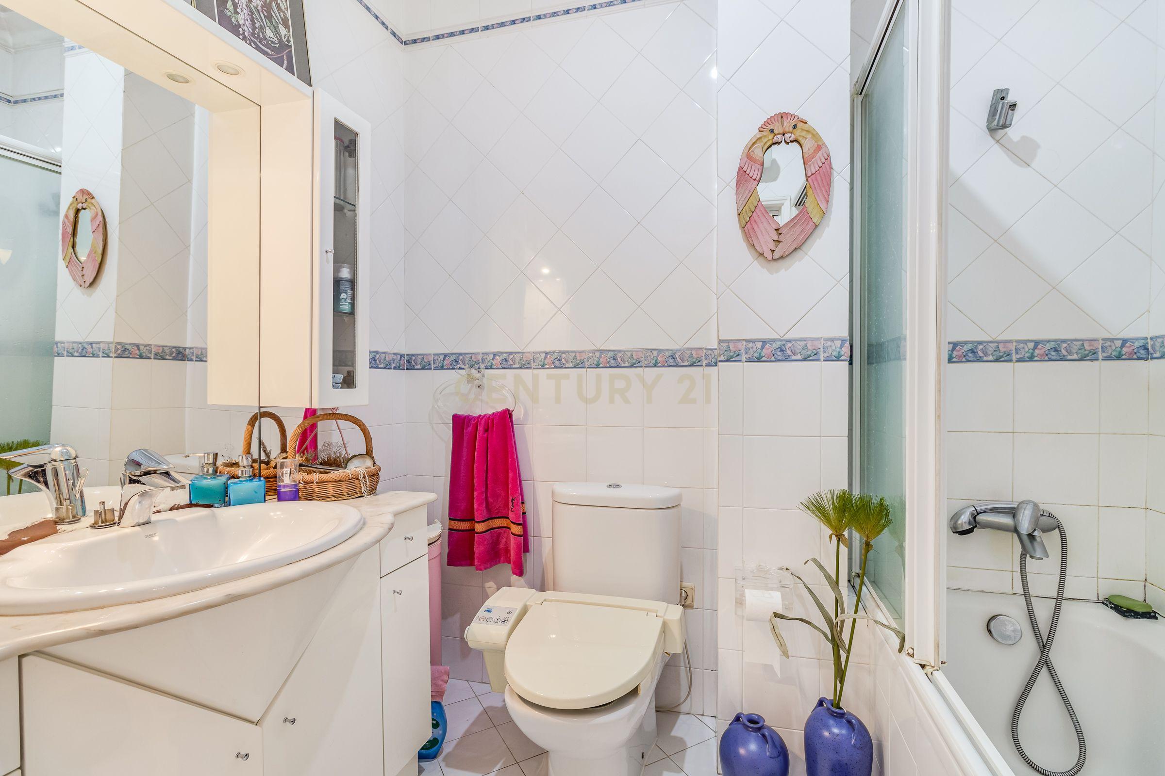 Apartamento T5 com 170 m² em Queluz de Baixo – Amplo e Bem Localizado - Image 14