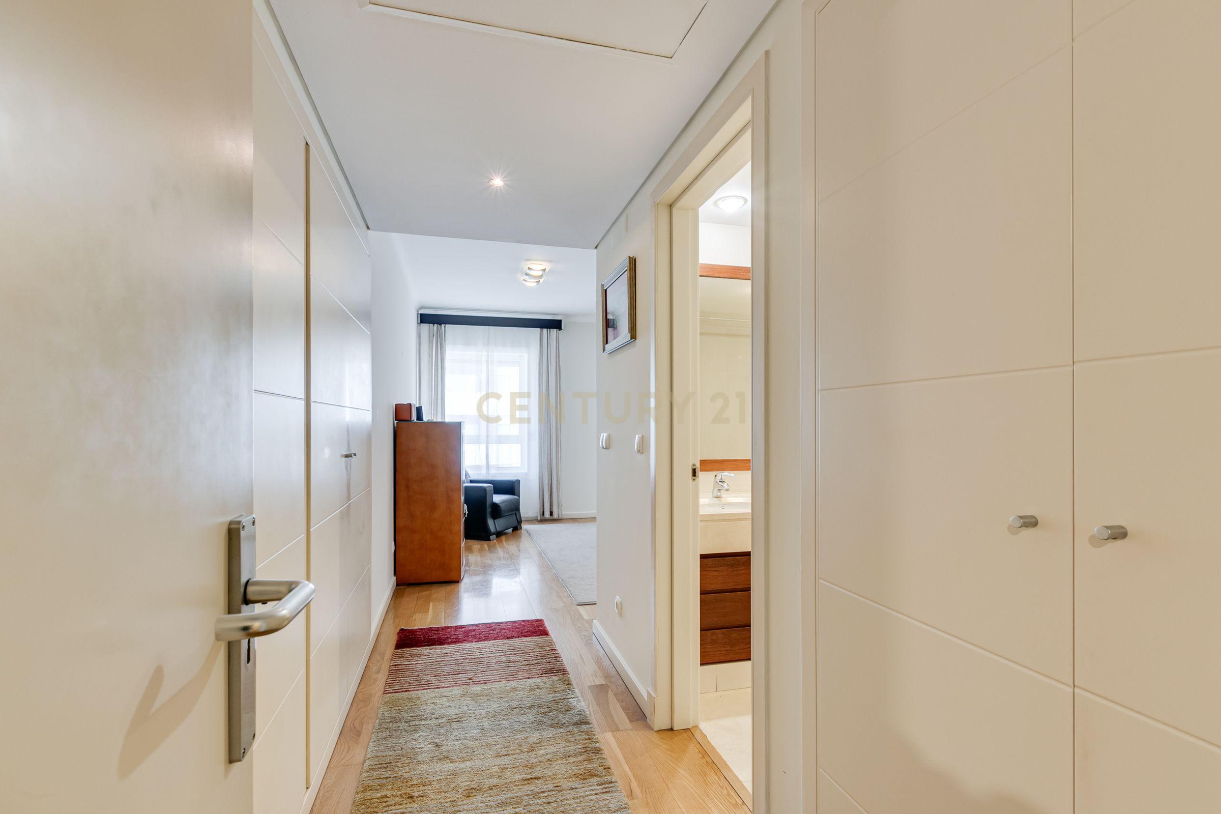 Apartamento T5 em Benfica – 240m² | Junto ao Estádio do Benfica - Image 37