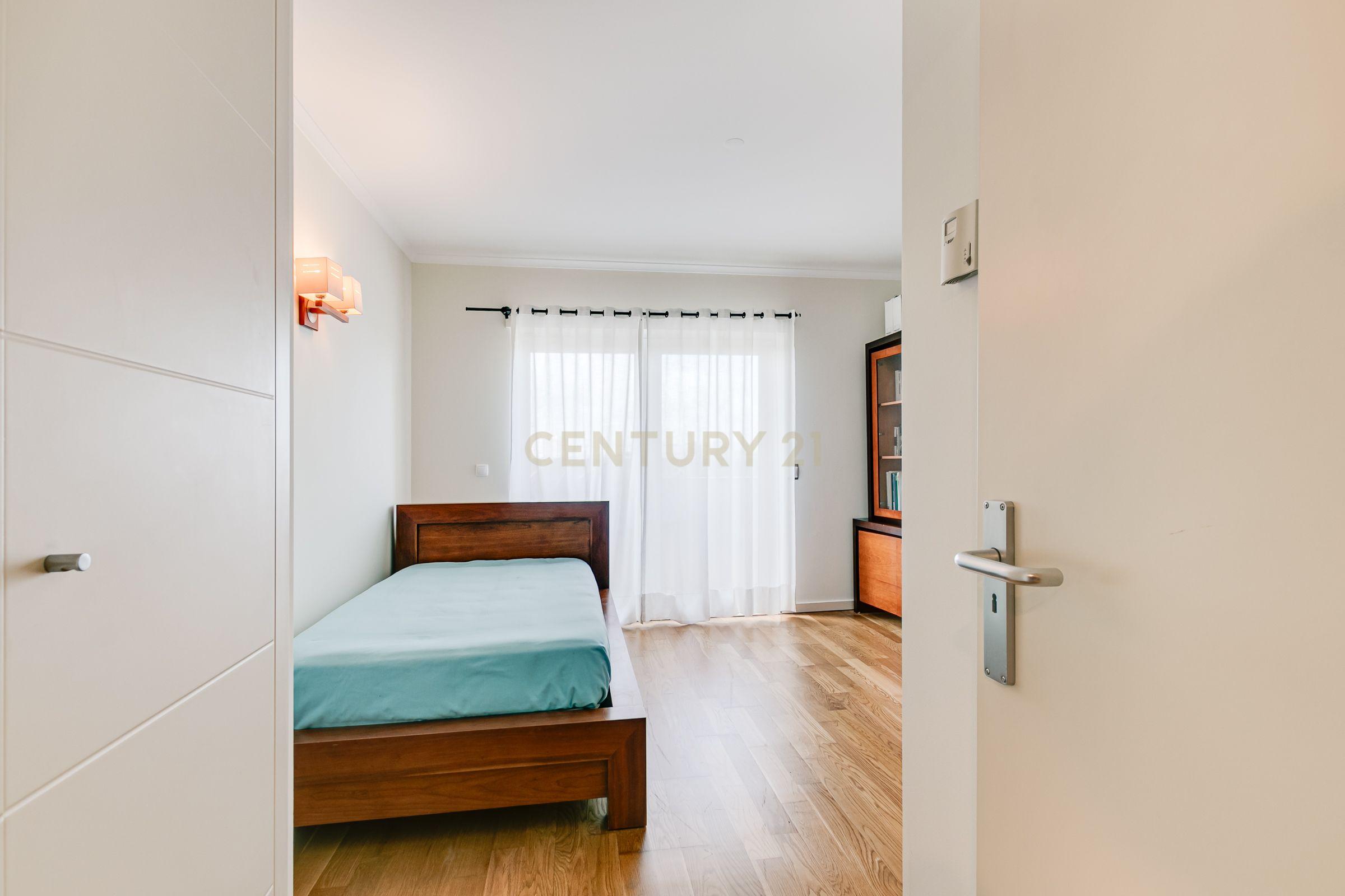 Apartamento T5 em Benfica – 240m² | Junto ao Estádio do Benfica - Image 24