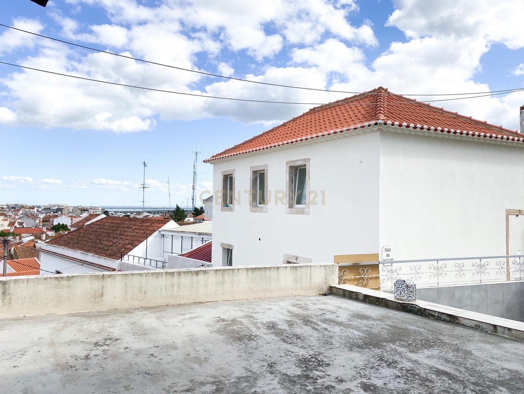 Moradia no centro histórico de Alverca - INDISPONIVEL - Image 18