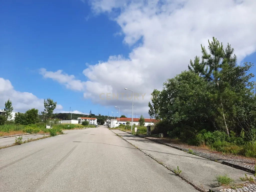 Lote de terreno para construção de moradia unifamiliar em Barrocal - Image 1