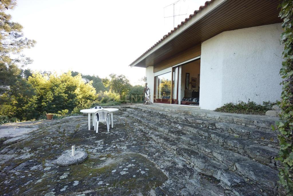 Moradia de Charme com vista privilegiada e acesso privativo à barragem Castelo de Bode com projeto aprovado para a construção de cinco moradias independentes - Image 9