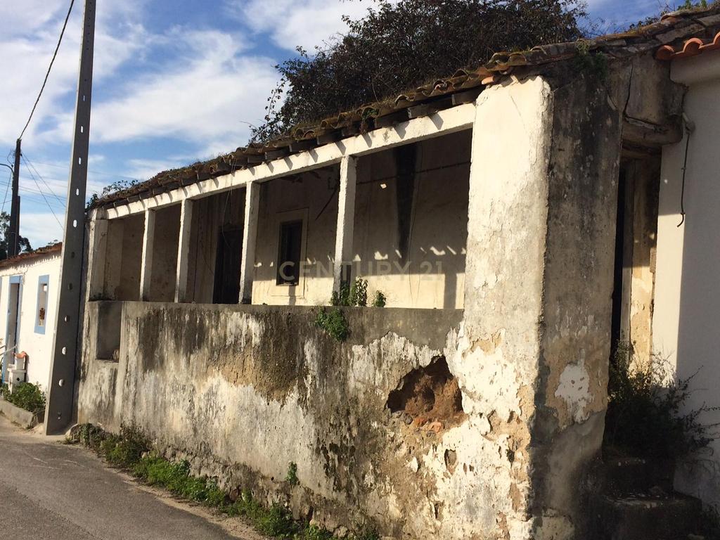 Moradia T2 em Leiria - Image 5