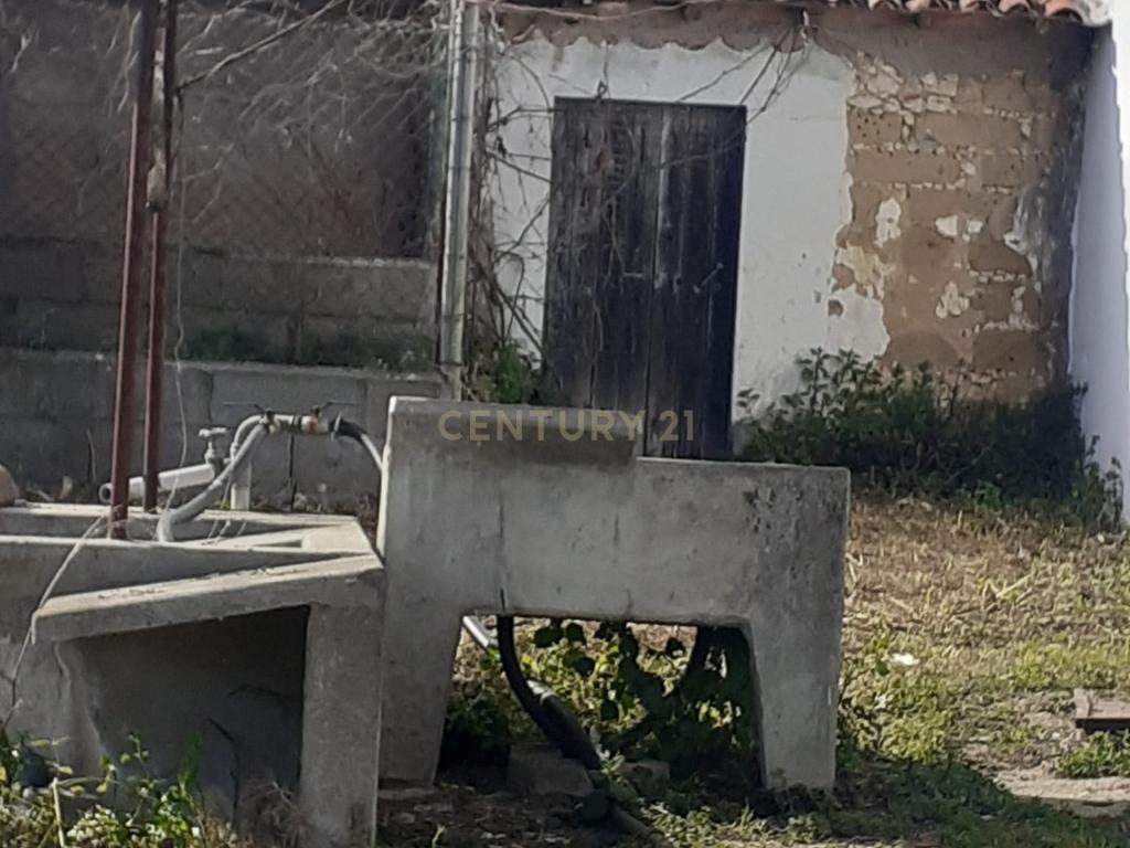 Moradia T1 em Vale de Figueira, Santarém - Image 20