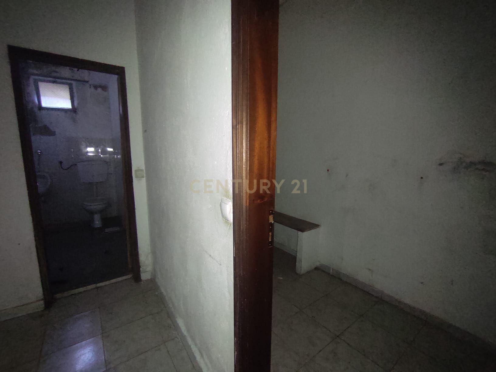 Oportunidade de Negócio - Espaço Comercial bem localizado - Image 7