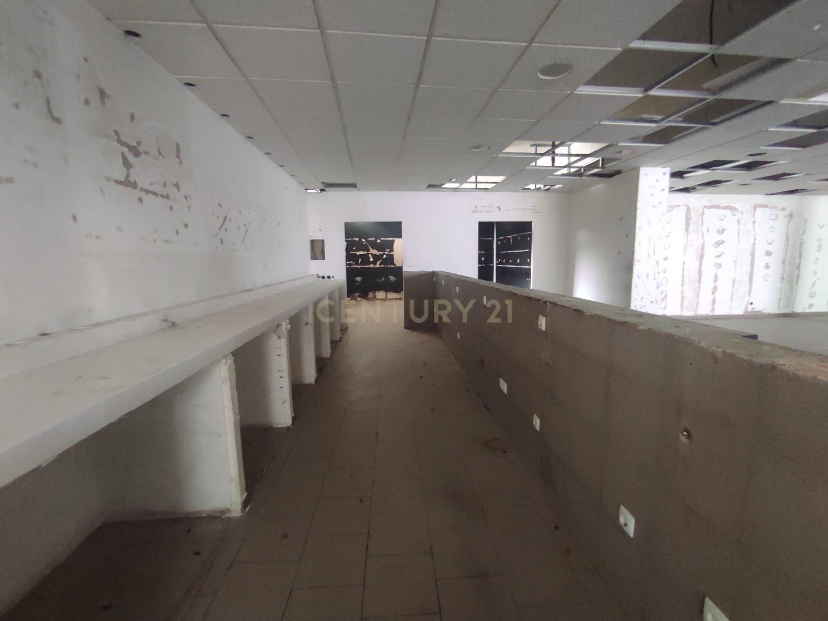 Oportunidade de Negócio - Espaço Comercial bem localizado - Image 8