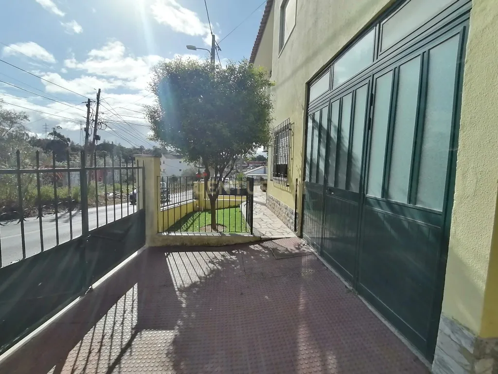 Moradia T4 - Foros de Amora - Image 16