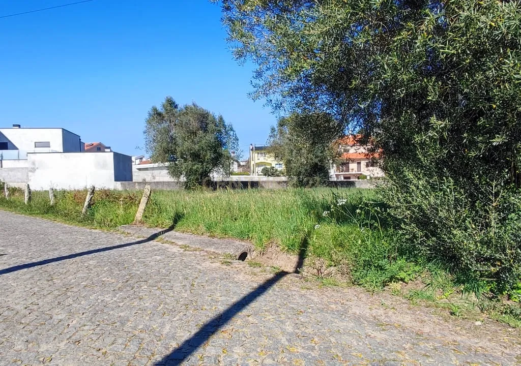 Lote de terreno de Construção com 872.5m2 Forjães-Esposende - Image 11