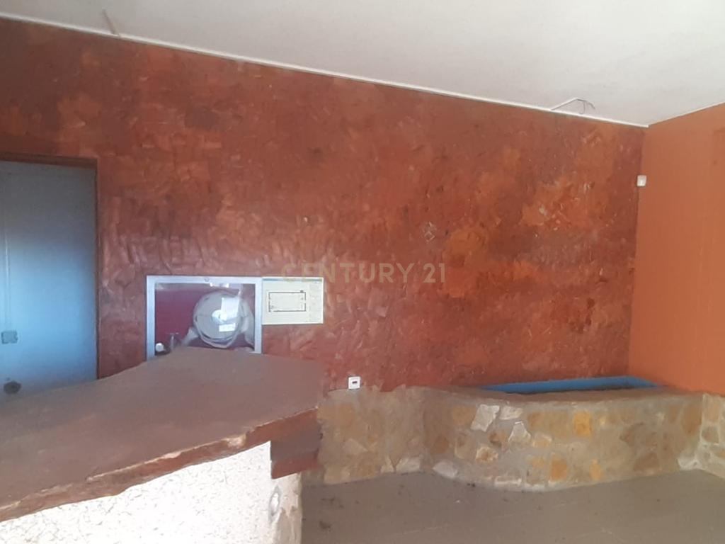 Armazém em Cabeço Vide - Image 2