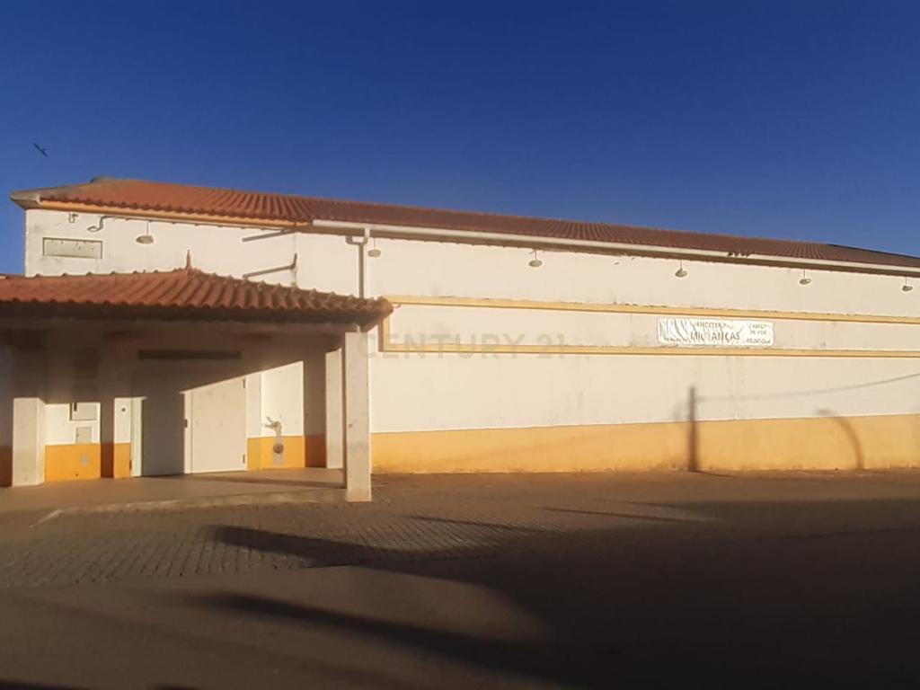 Armazém em Cabeço Vide - Image 1