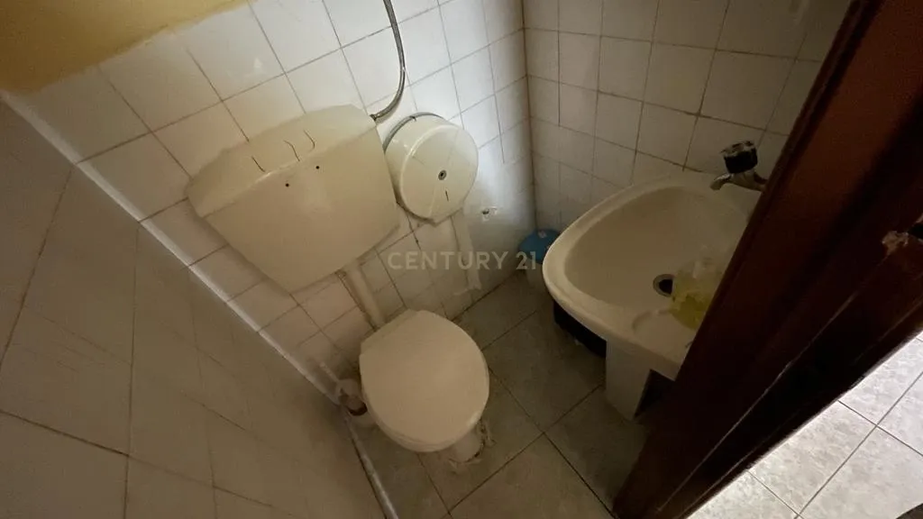 Prédio em Propriedade Total - Image 10