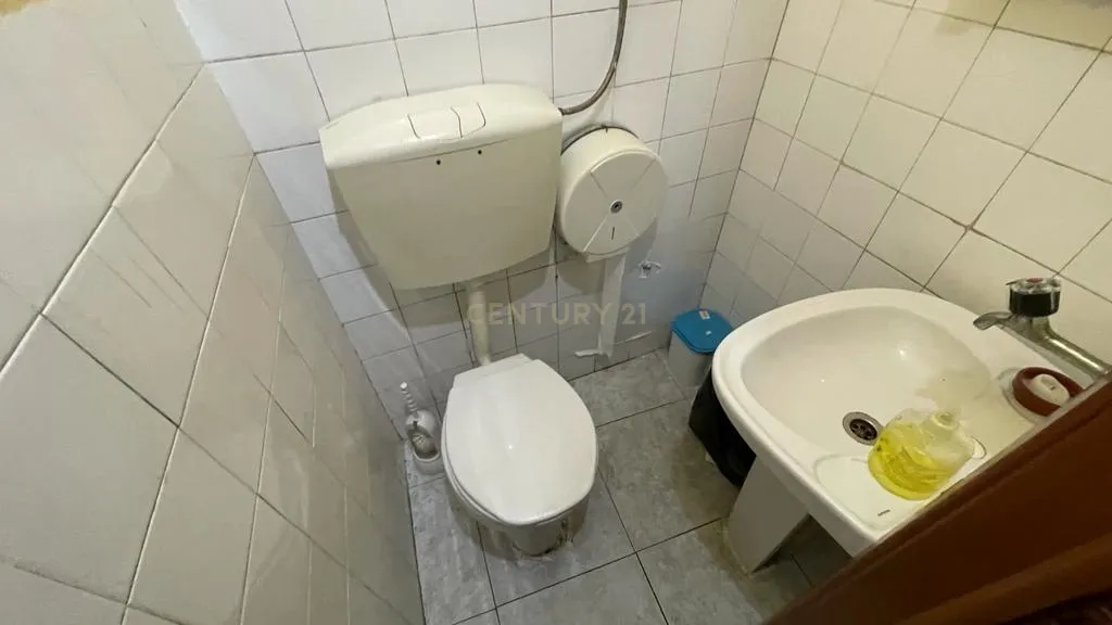Prédio em Propriedade Total - Image 12