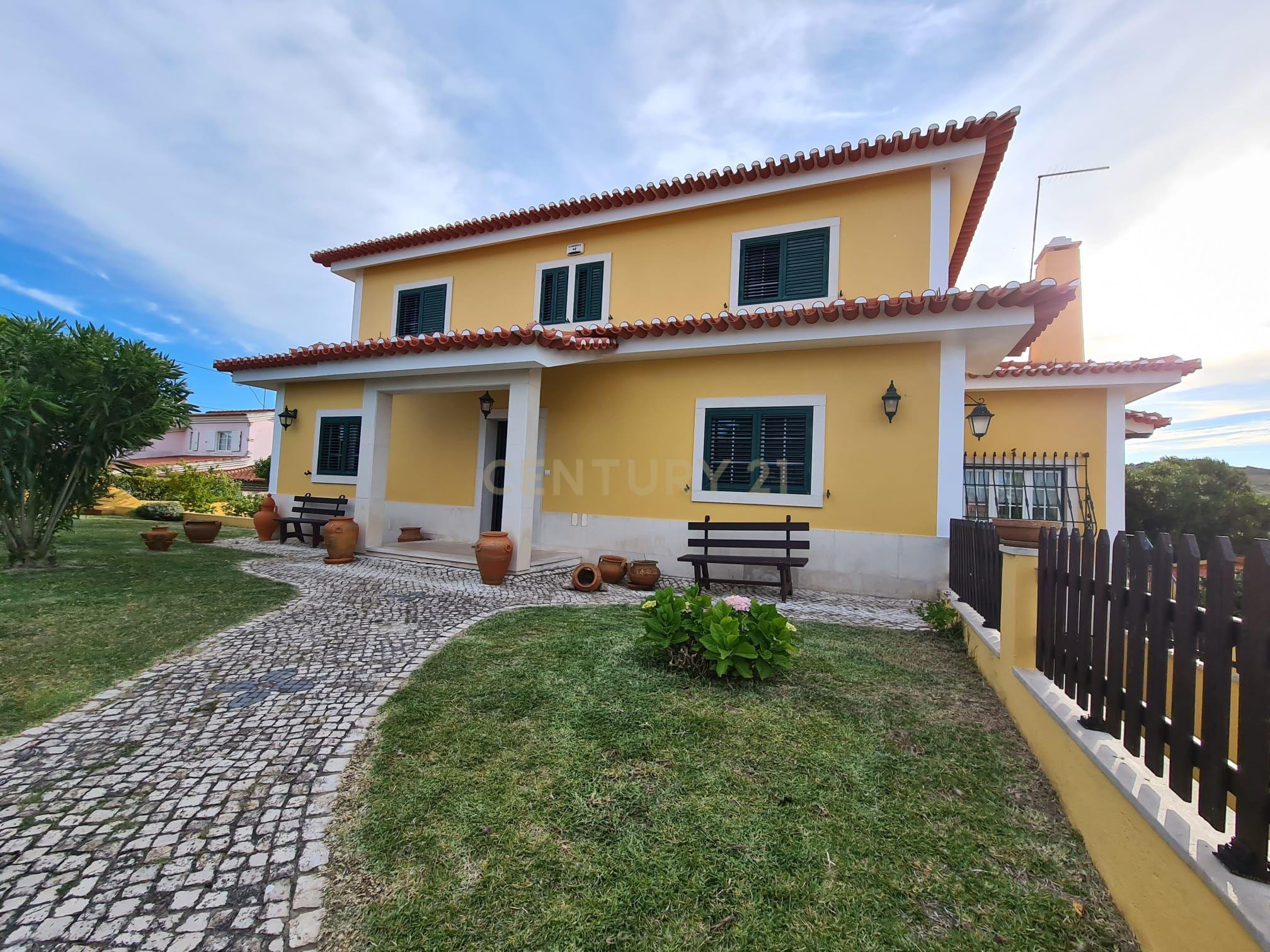Moradia T5 em Vila Franca de Xira - Image 40