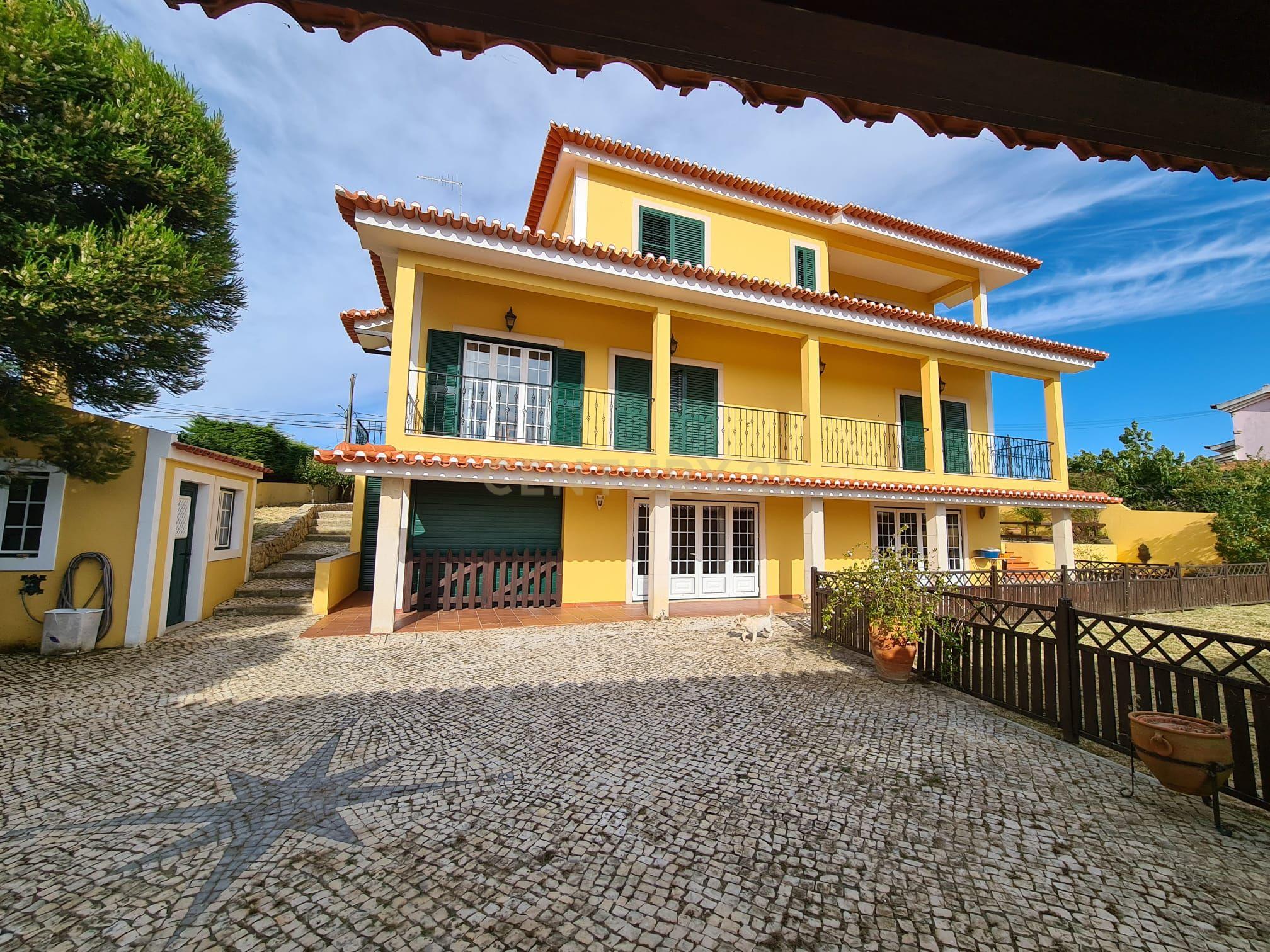 Moradia T5 em Vila Franca de Xira - Image 9
