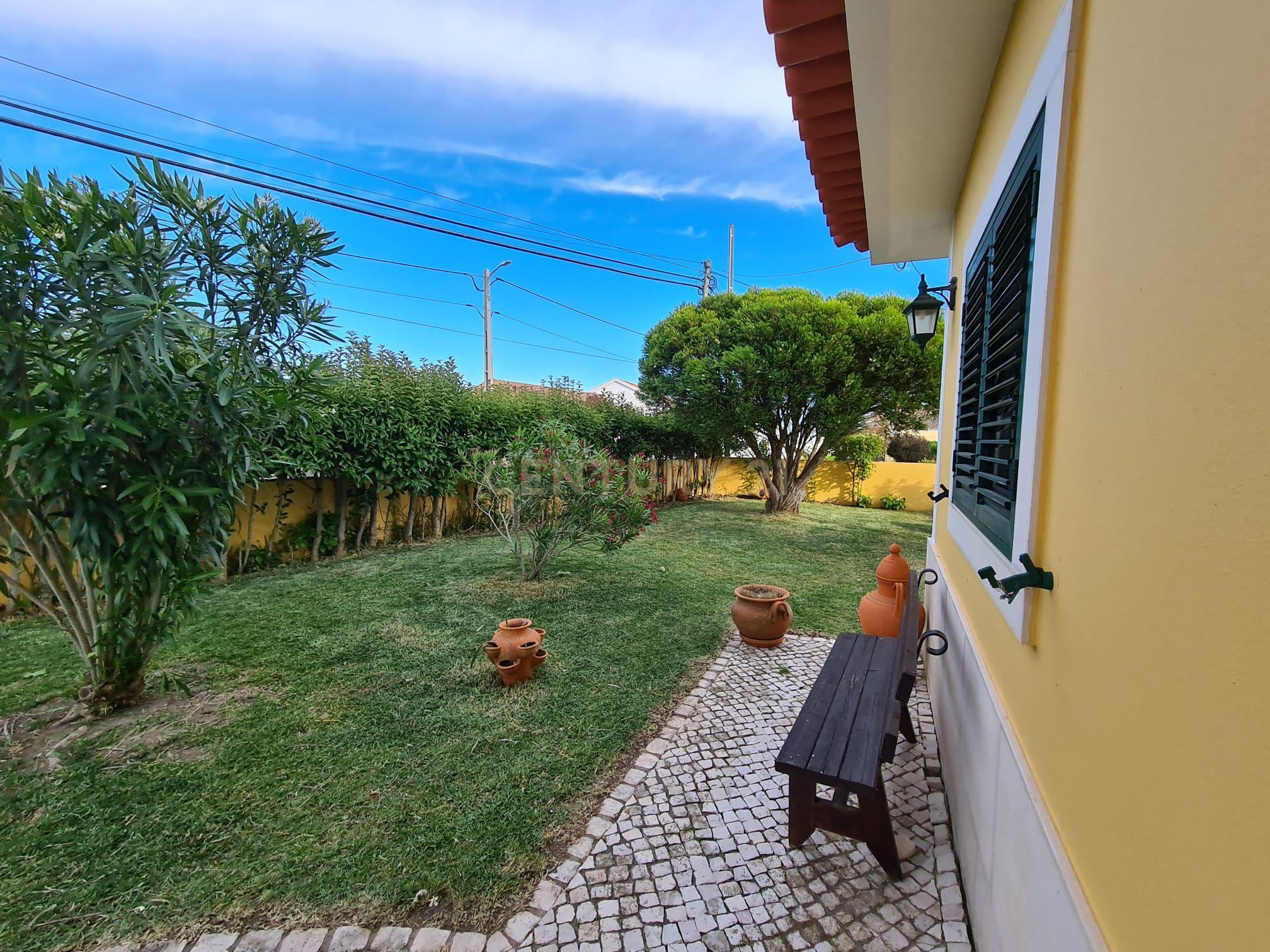 Moradia T5 em Vila Franca de Xira - Image 13