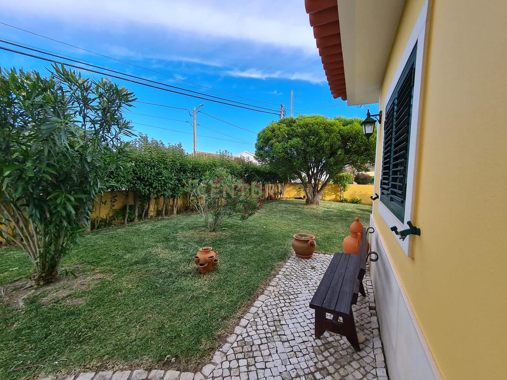 Moradia T5 em Vila Franca de Xira - Image 13