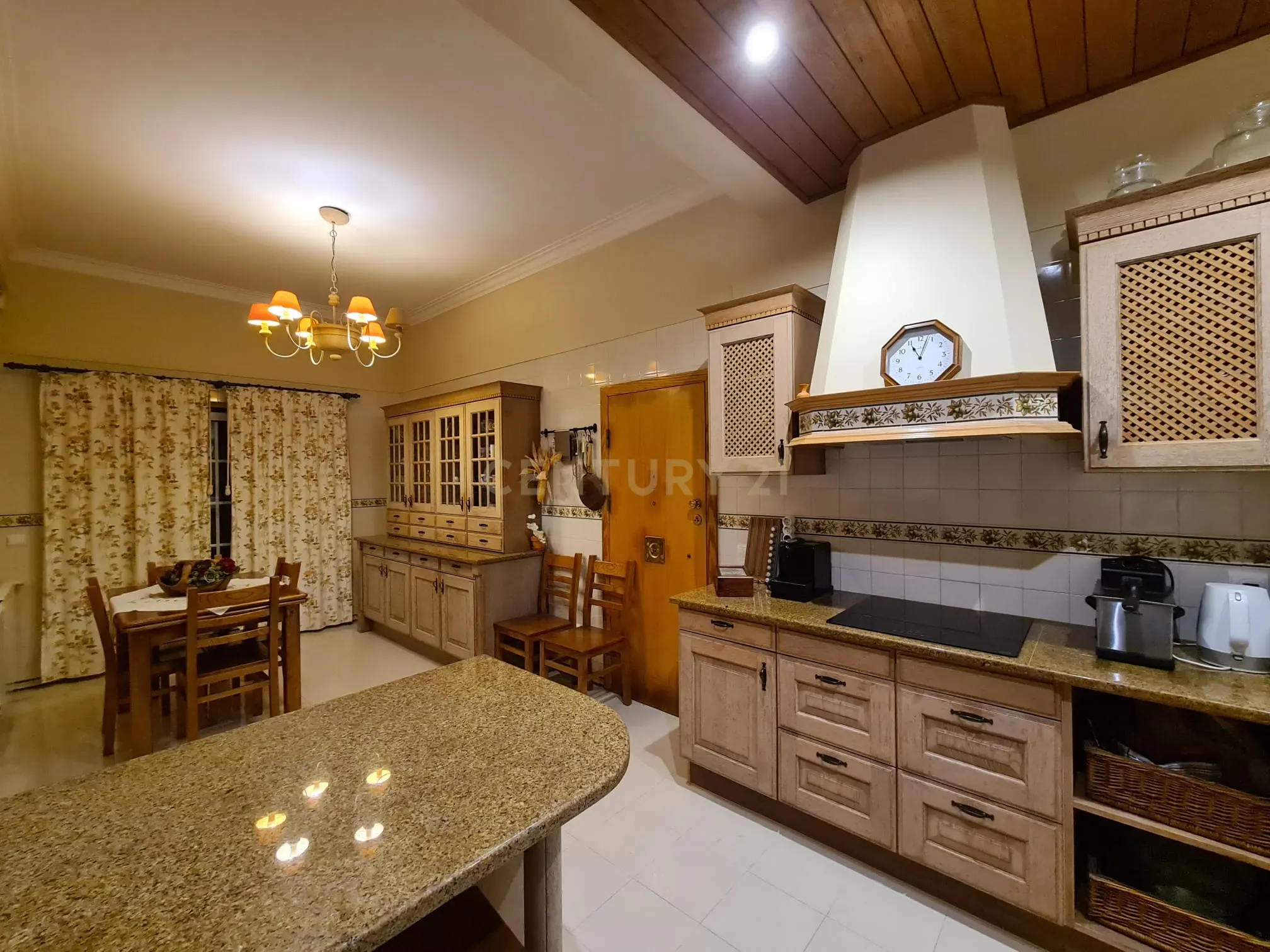 Moradia T5 em Vila Franca de Xira - Image 15