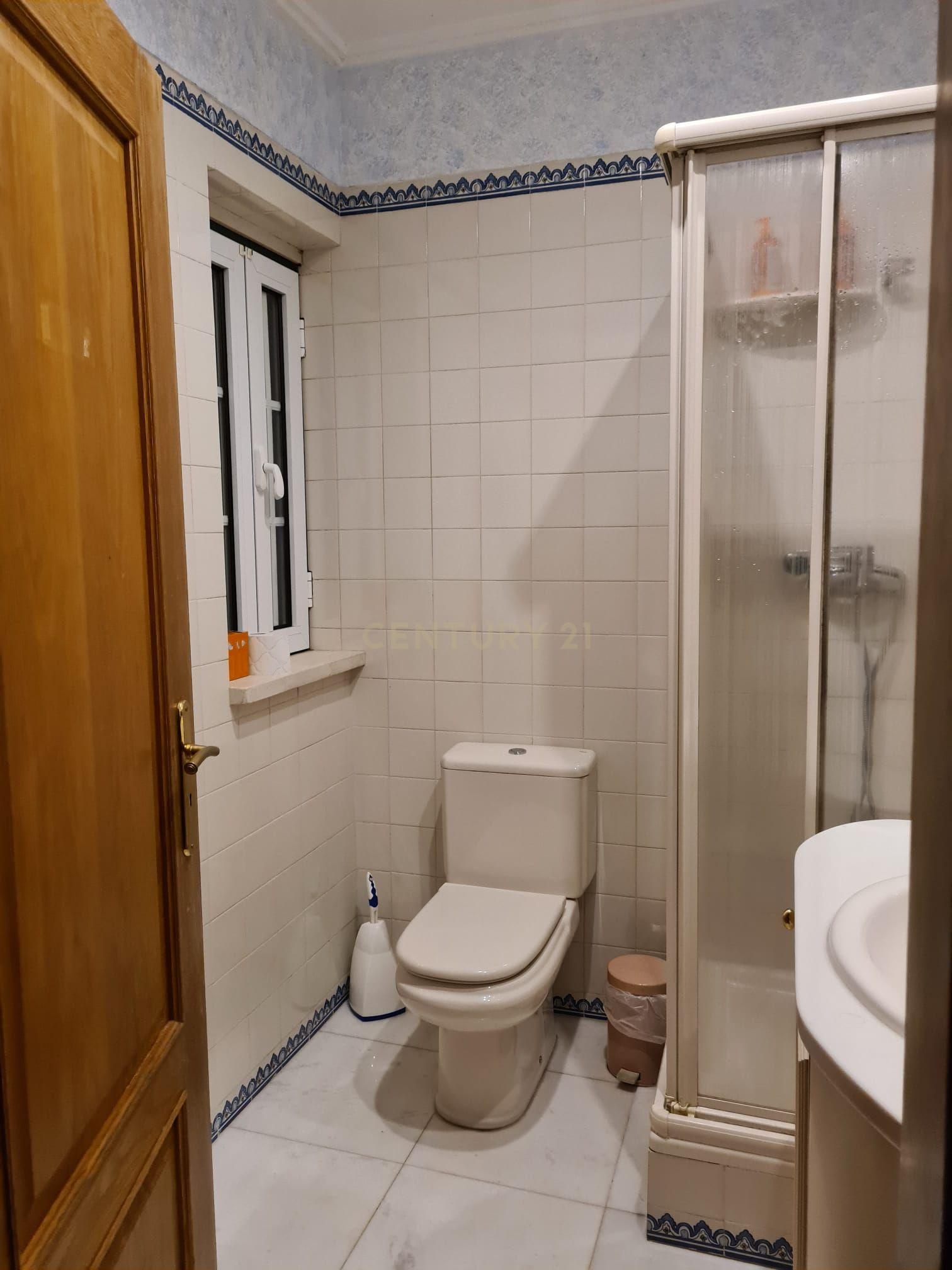 Moradia T5 em Vila Franca de Xira - Image 37