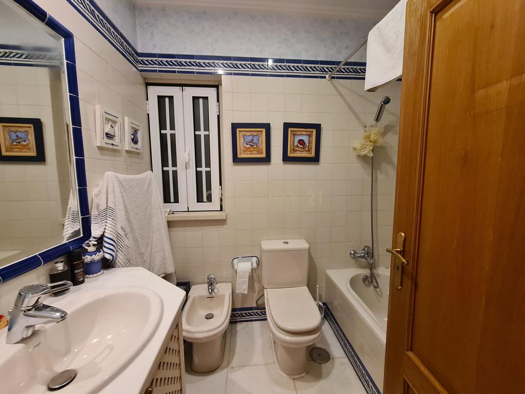 Moradia T5 em Vila Franca de Xira - Image 36