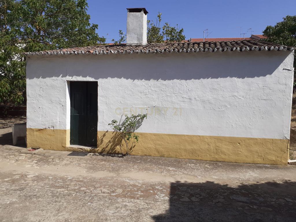 Casa Senhorial, situado na rua de Mourão, 37 em Reguengos de Monsaraz. - Image 58