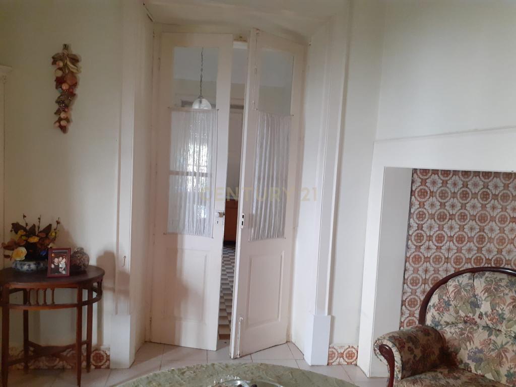 Casa Senhorial, situado na rua de Mourão, 37 em Reguengos de Monsaraz. - Image 49