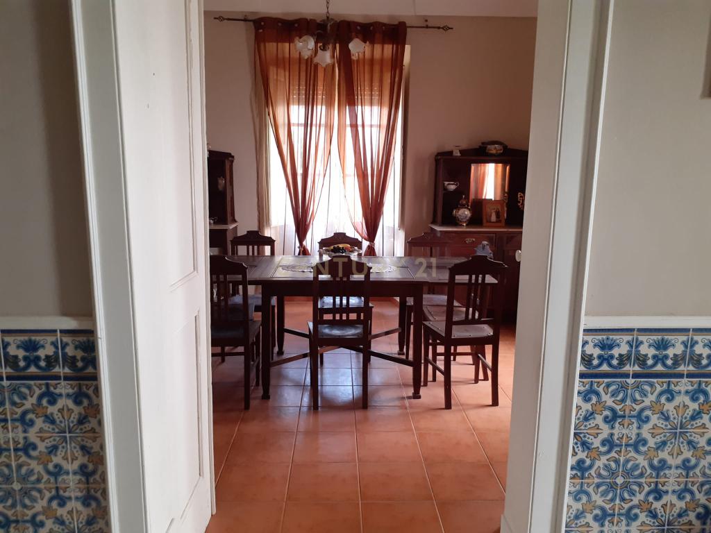 Casa Senhorial, situado na rua de Mourão, 37 em Reguengos de Monsaraz. - Image 22