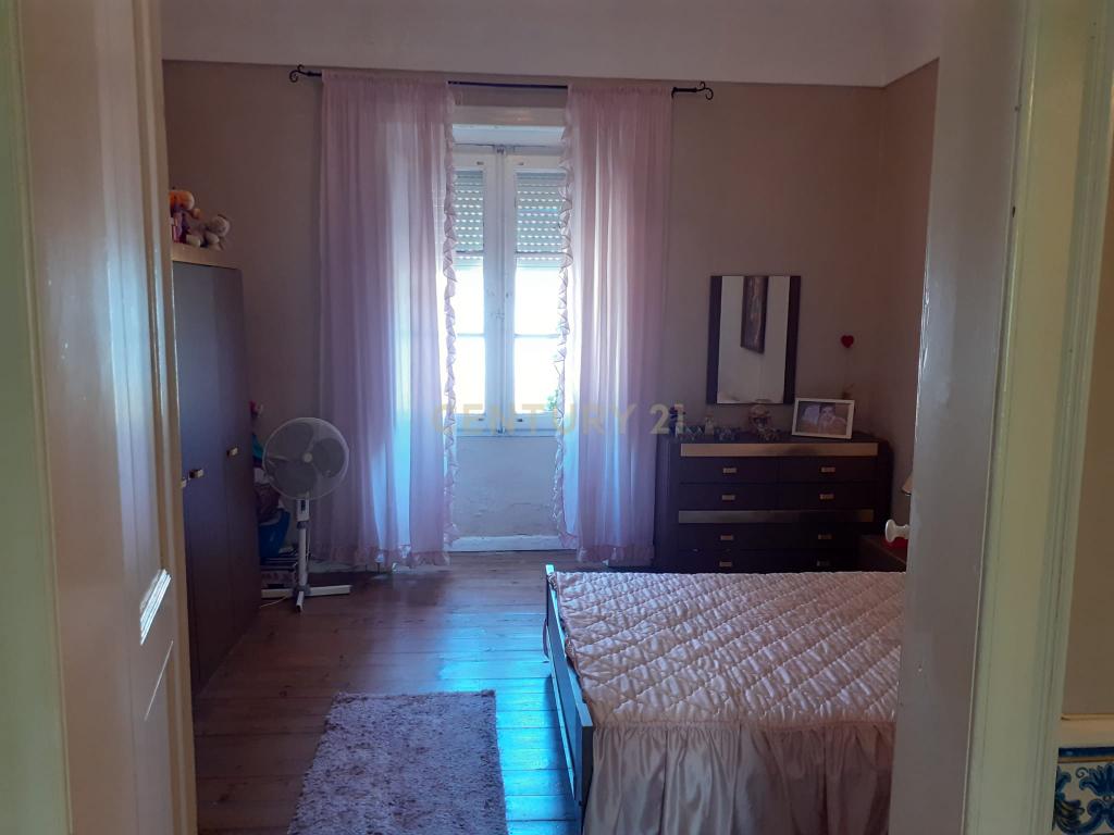 Casa Senhorial, situado na rua de Mourão, 37 em Reguengos de Monsaraz. - Image 36