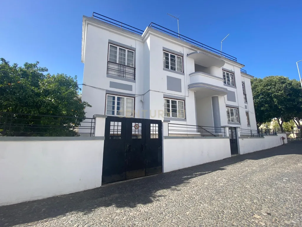 Moradia T10 Beja com 600 m2 de construção - Image 17