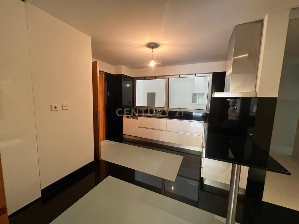 Apartamento T3 à venda em Lordelo do Ouro e Massarelos, Porto — foto 9