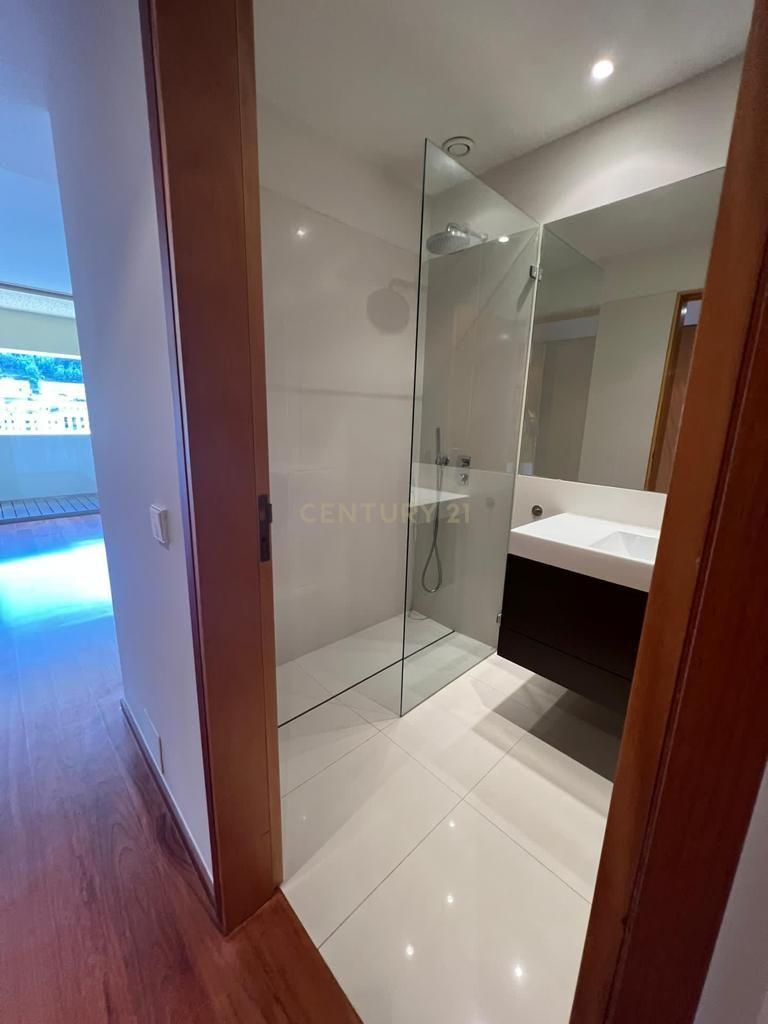 Apartamento T3 à venda em Lordelo do Ouro e Massarelos, Porto — foto 14