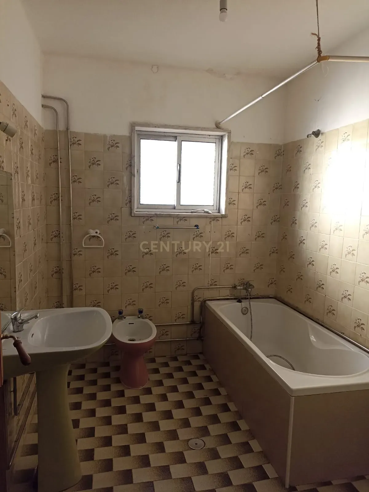 Apartamento T3 em Paul, Covilhã - Image 22
