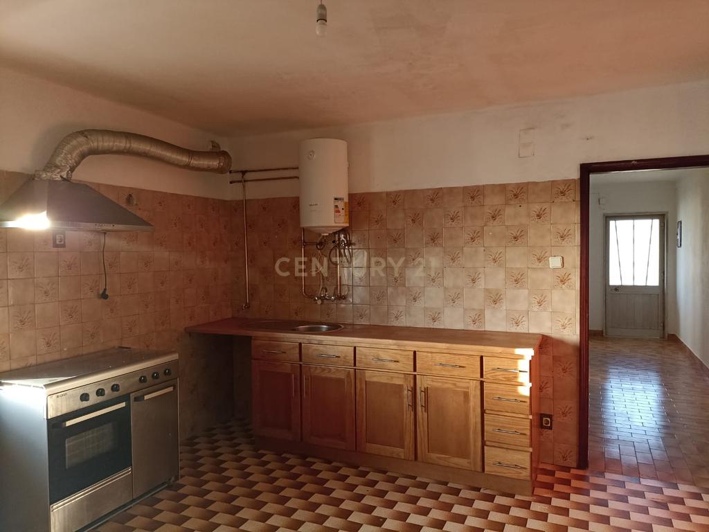 Apartamento T3 em Paul, Covilhã - Image 17
