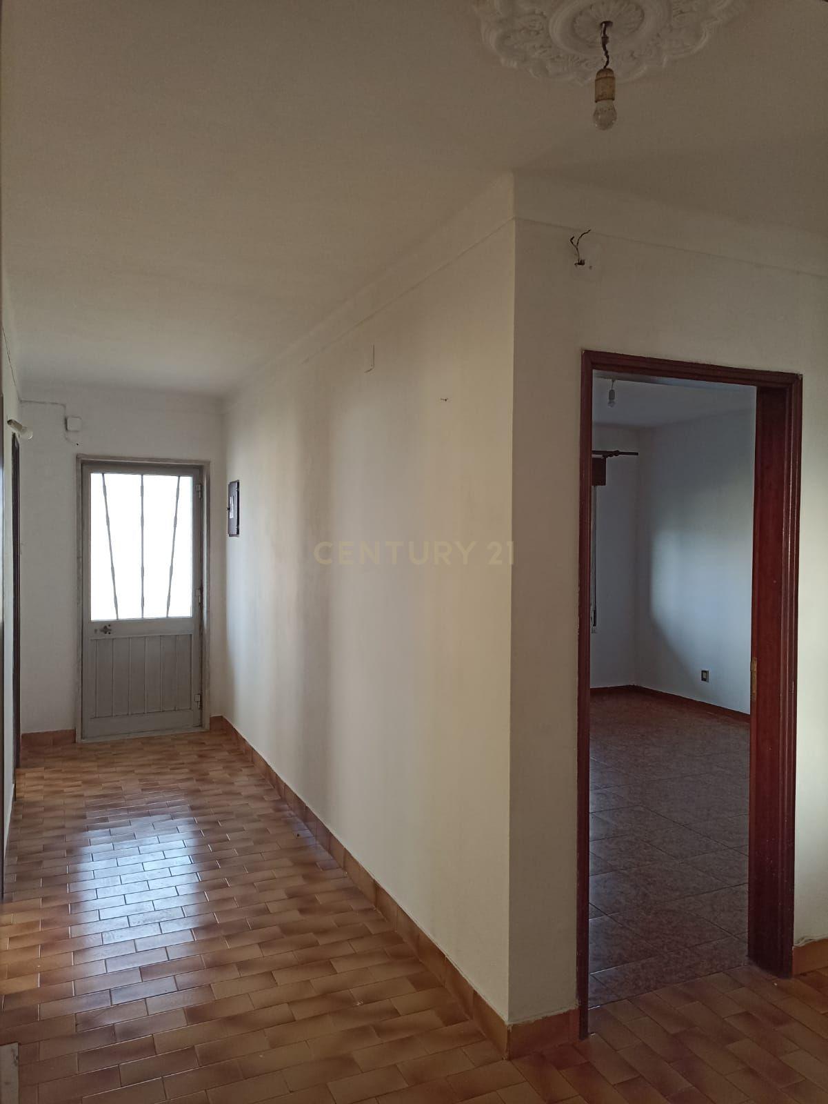Apartamento T3 em Paul, Covilhã - Image 14