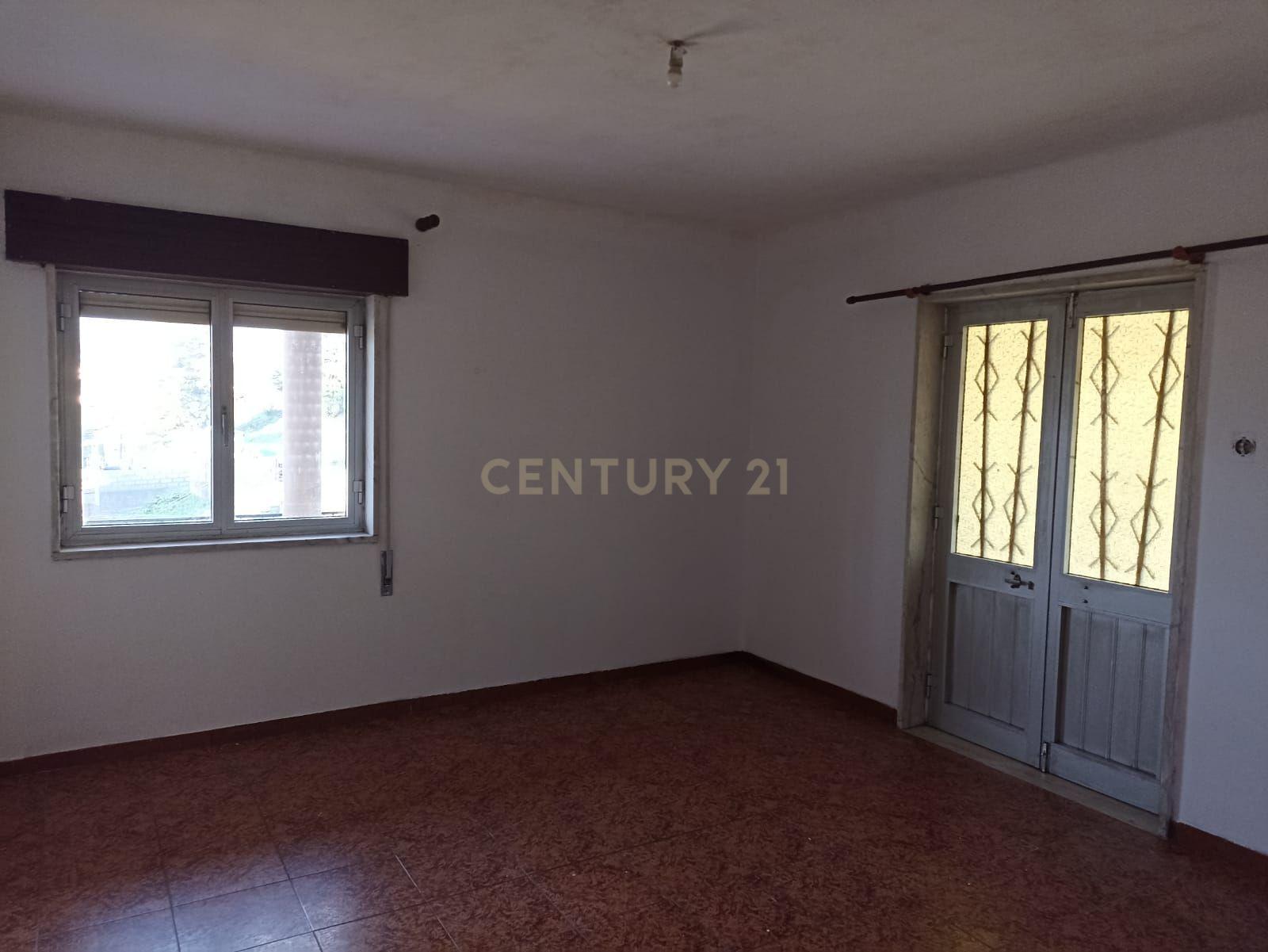 Apartamento T3 em Paul, Covilhã - Image 25