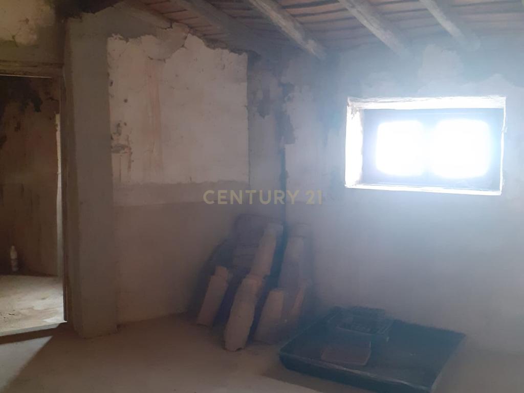 undefined - Image 28