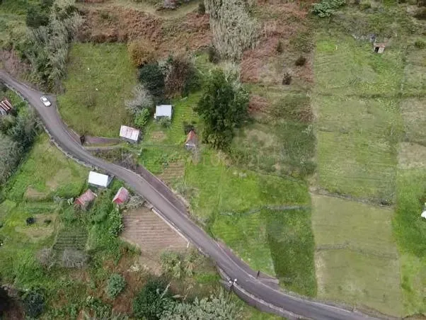 Terreno com 3700m2 - Faial (Santana) - Image 5