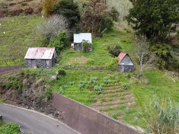 Terreno com 3700m2 - Faial (Santana) - Image 2
