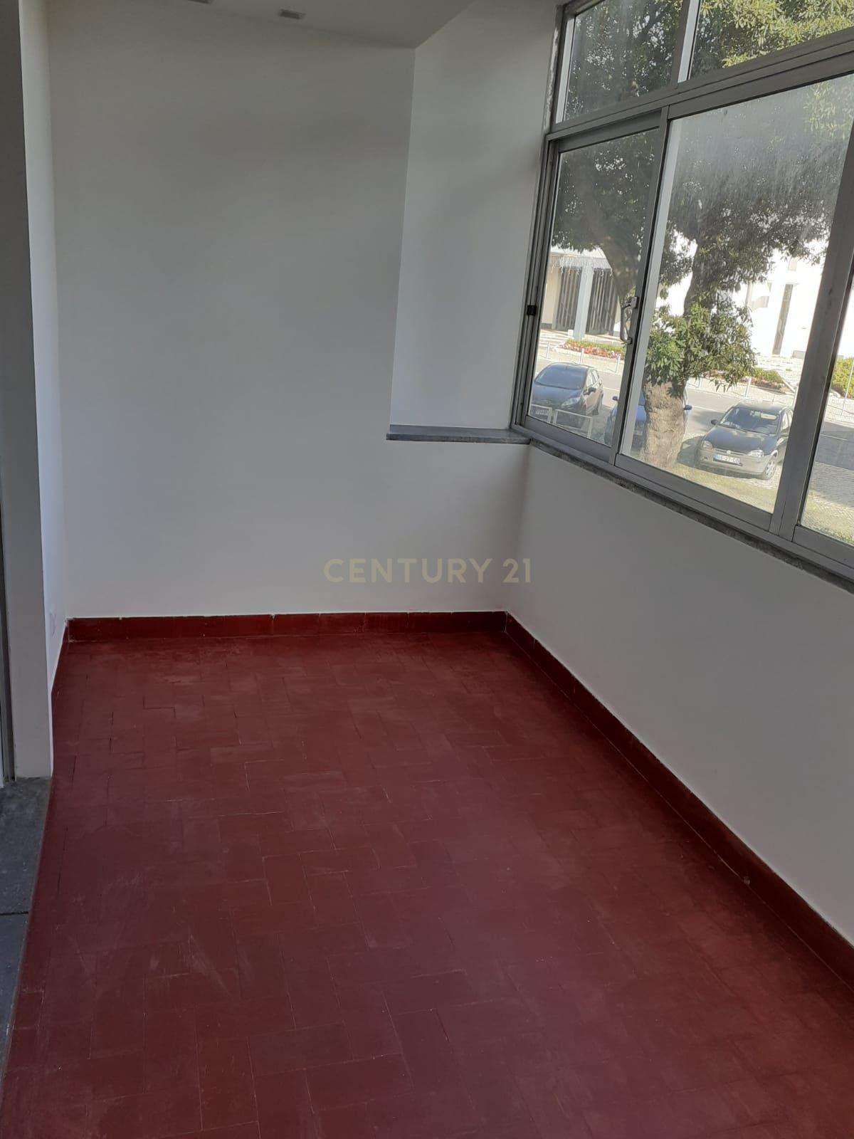 Fotografia 5 de T3 para arrendamento em Oeiras perto da praia!! Bora aproveitar!