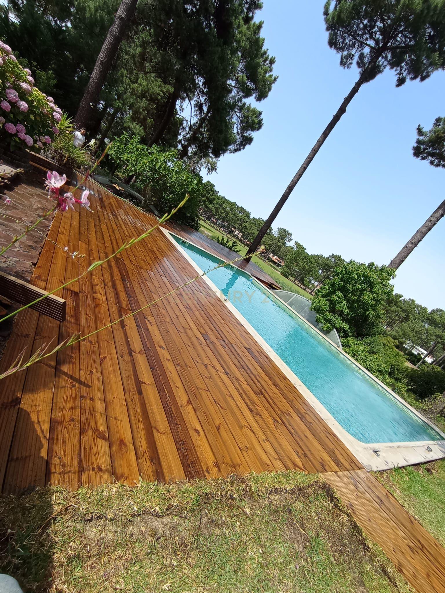 Moradia V5 Arquitetura Tradicional inserida na prestigiante Herdade da Aroeira. - Image 18