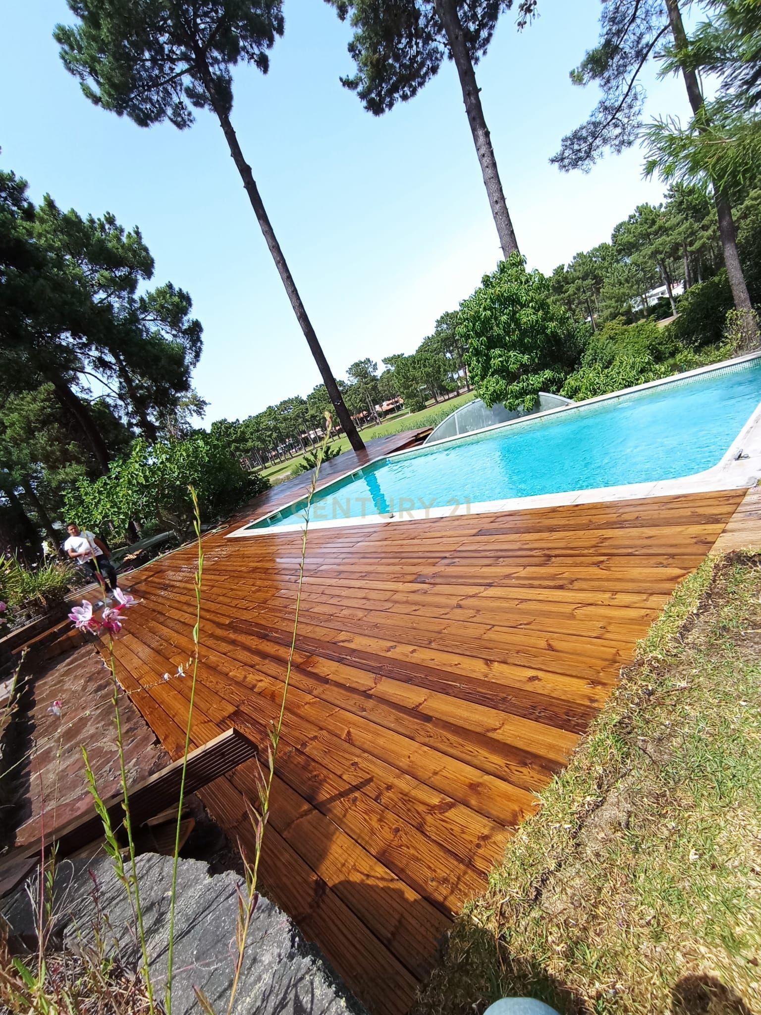 Moradia V5 Arquitetura Tradicional inserida na prestigiante Herdade da Aroeira. - Image 15