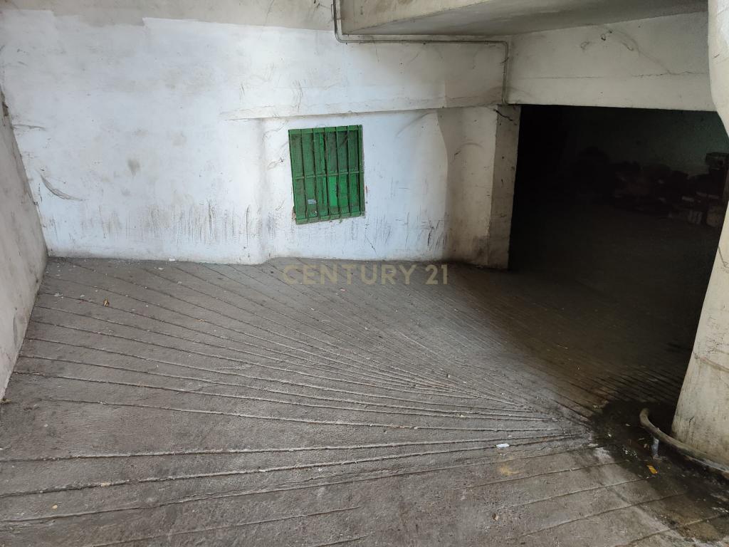 Garagem - Image 1